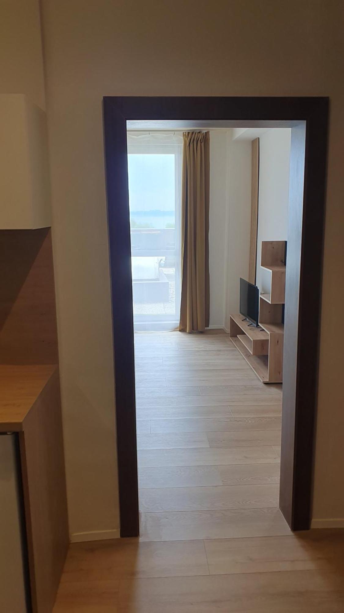 Hotel Felicia คาลูชา ภายนอก รูปภาพ
